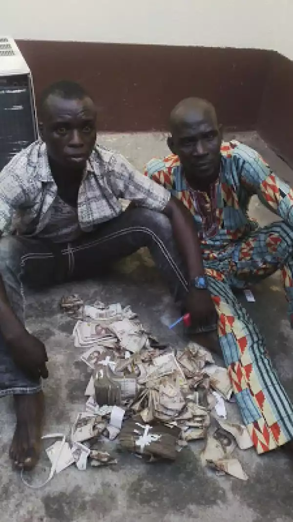 Photos: Suspected robbers arrested while stuffing N1.5m robbery proceed into their private parts